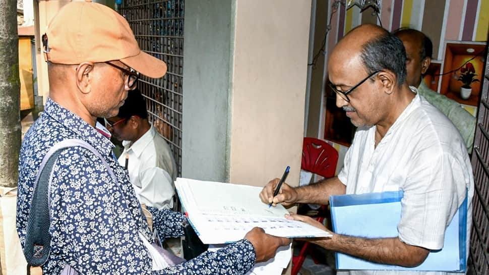 SC Urges ECI To Extend SIR Deadline For Voter List Revision Amid Outcry