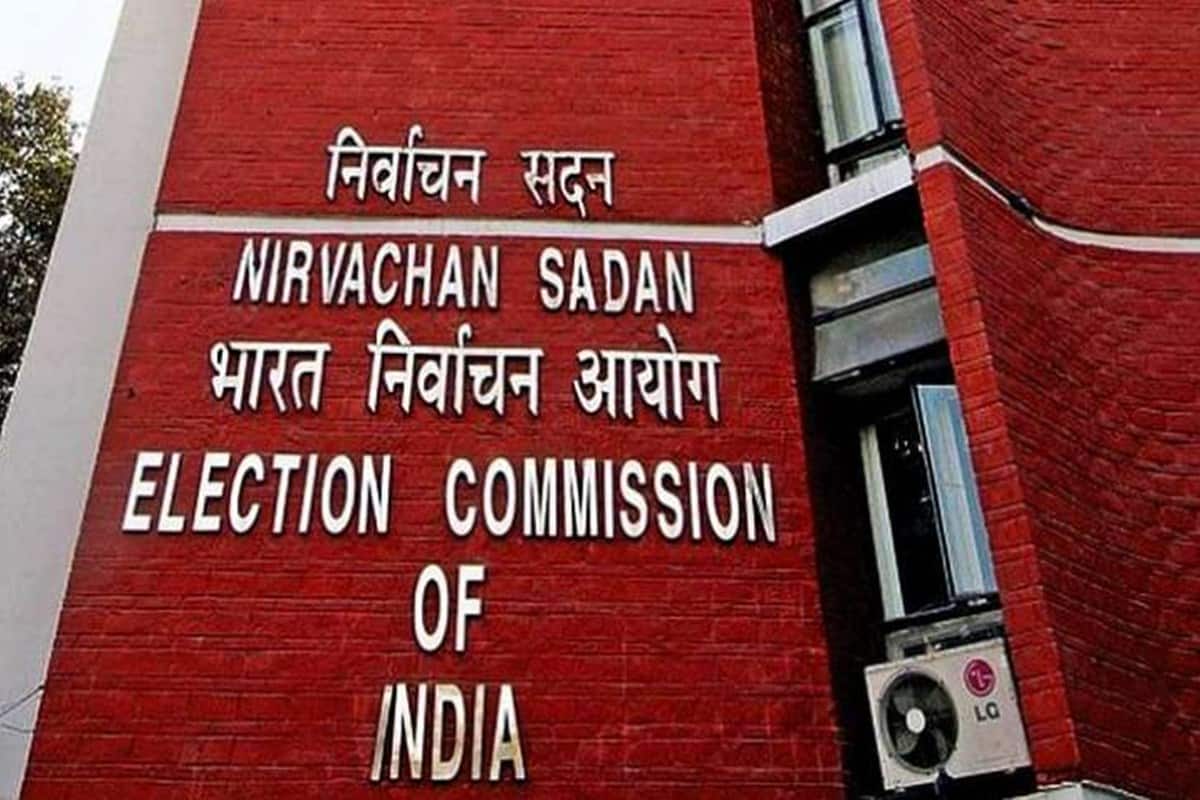 Election Commission Moves To 'Clean Up' Bengal SIR Exercise Data Entry Process