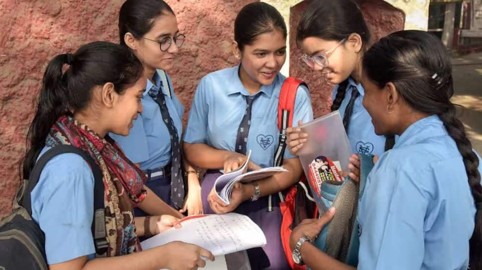 School Assembly News Headlines Today (Dec 10): India, World & Weather Updates