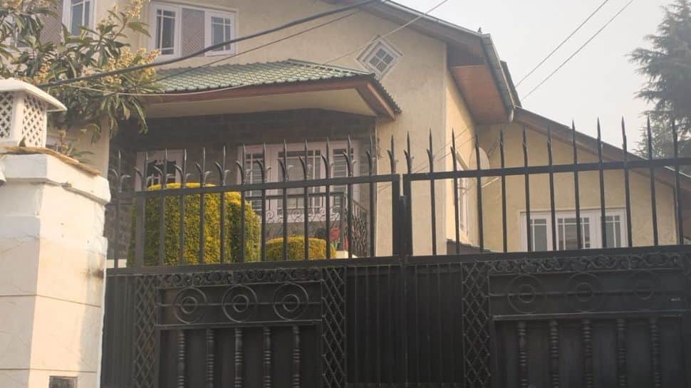 J-K Police Book Hotels, Houseboats For Violating Foreigners Act After Chinese National`s Detention