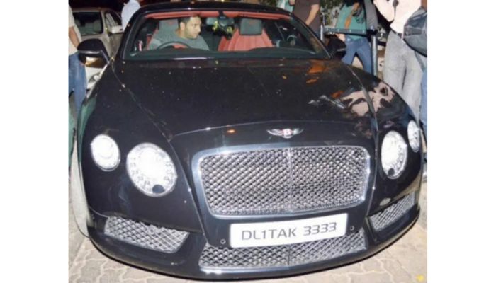 9. A Rs 3.2 crore Bentley Continental Flying Spur that defines elegance