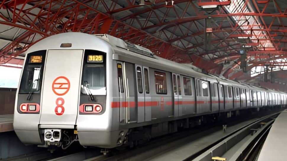 How ‘Short-Distance Stop’ Metro Rail Made Life Easier In Metropolitan Cities?