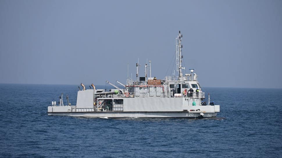 India Just Built Diving Support Craft - Navy's Another Defender In The Indian Ocean