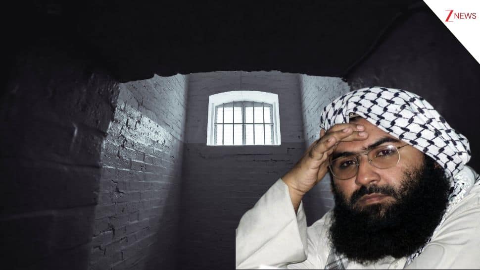 Pakistan&#039;s Most Protected Terrorist Masood Azhar BREAKS DOWN Remembering The Nightmare Inside India&#039;s Jail; Pakistan&#039;s Prized Asset Confesses He BEGGED For...