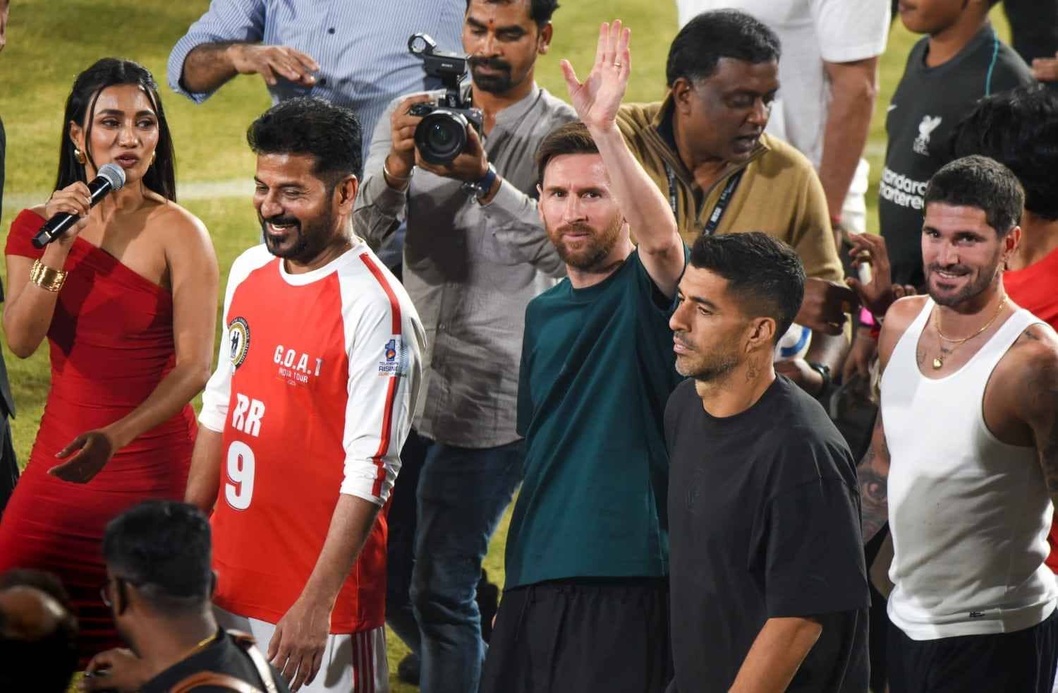 1. Messi’s Arrival Marks the Grand Finale of the GOAT India Tour 1. Messi’s Arrival Marks the Grand Finale of the GOAT India Tour