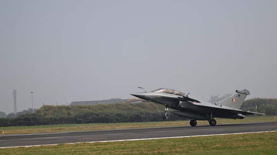 Rafale Fighter Jets Go ‘Made In India’: Kochi-Based Company Wins Contract from France
