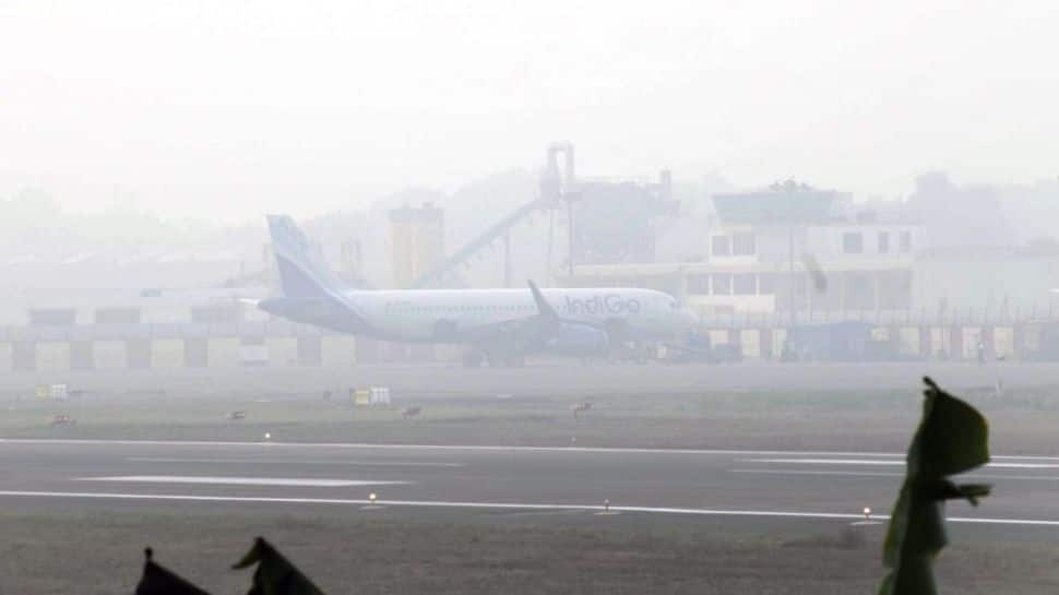 Misty Winter Mornings Slow Flights Across North and East India: IndiGo Urges Passengers To Plan Ahead