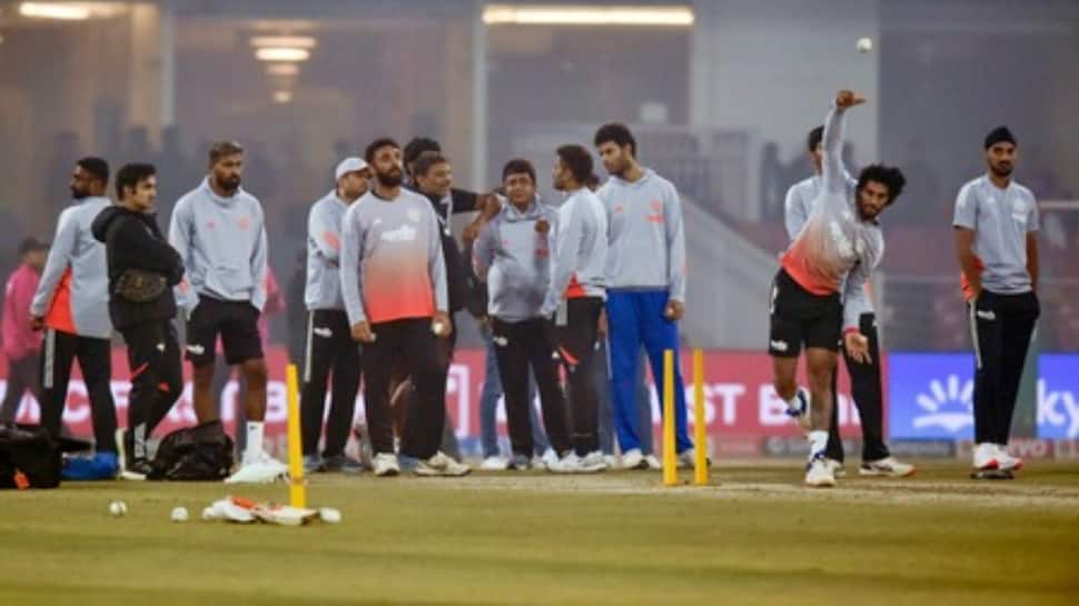 'International Shame 'Fears At Ekana Stadium As Fog Delays IND Vs SA T20I In Lucknow; Washout Likely