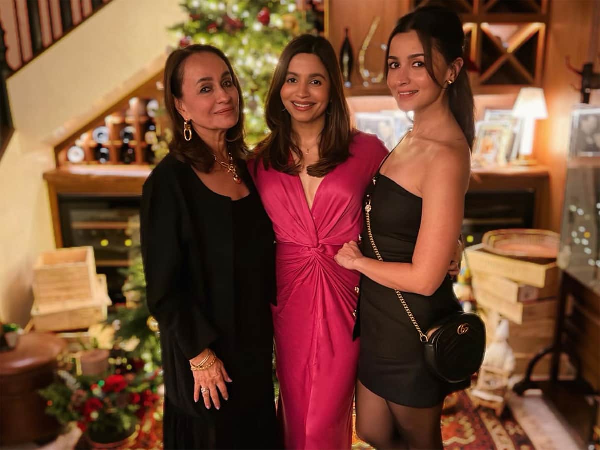 Inside Alia Bhatt's Intimate Christmas 2025 Bash: Neetu Kapoor, Soni Razdan, Shaheen Bhatt & Others Join