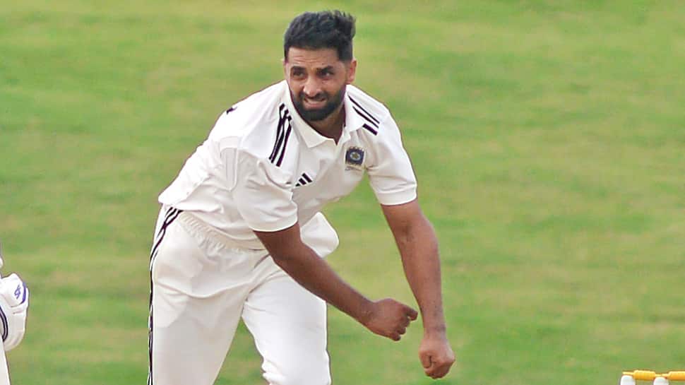 Why Did Delhi Capitals Spend Rs 8.40 Cr For Auqib Dar At IPL 2026 Auction? Abhinav Mukund Reveals Reason