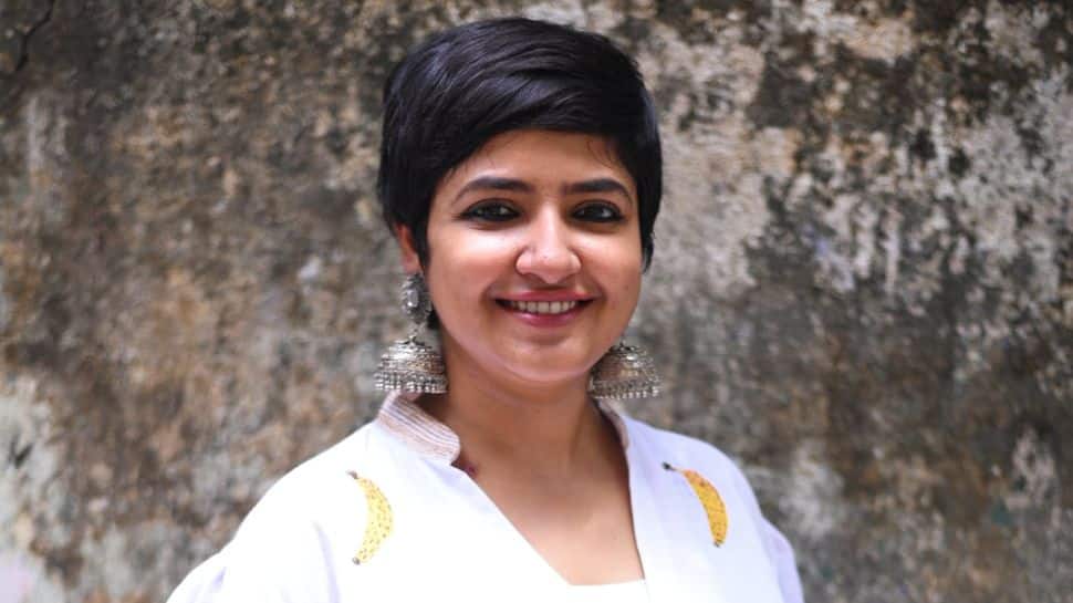 `Sing Secular Songs`: Man Allegedly Assaults Bengal Singer On Stage, Arrested