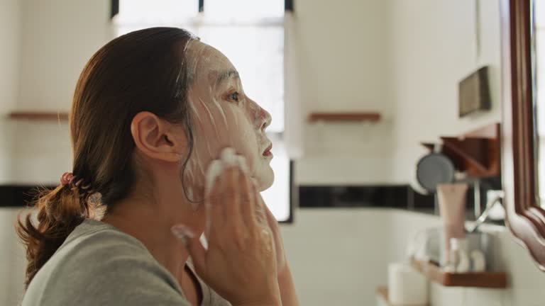 Face Washes – Gentle Cleansing, Brightening & Skin-Balancing Face Washes – Gentle Cleansing, Brightening & Skin-Balancing
