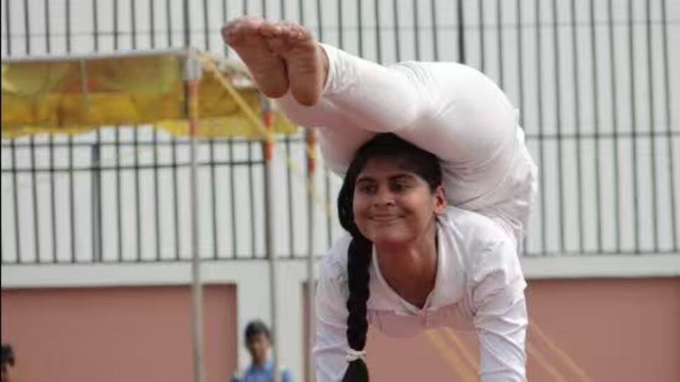 7. Yogasan Breaks Into the Mainstream 7. Yogasan Breaks Into the Mainstream