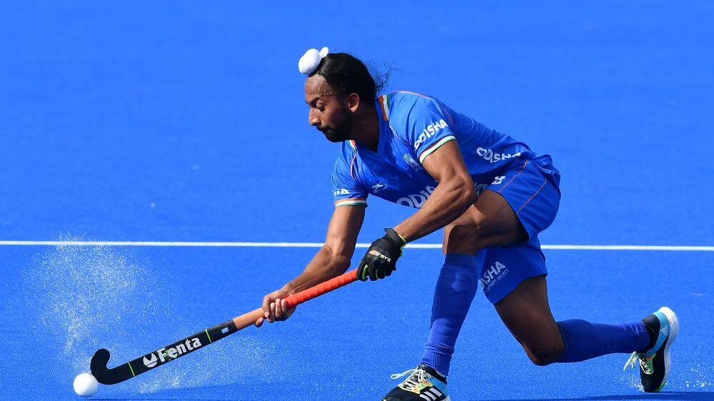 1. Hardik Singh Stands Alone at the Top 1. Hardik Singh Stands Alone at the Top