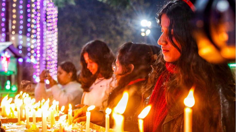 Merry Christmas: President Murmu, PM Modi Extend Greetings, Best Wishes