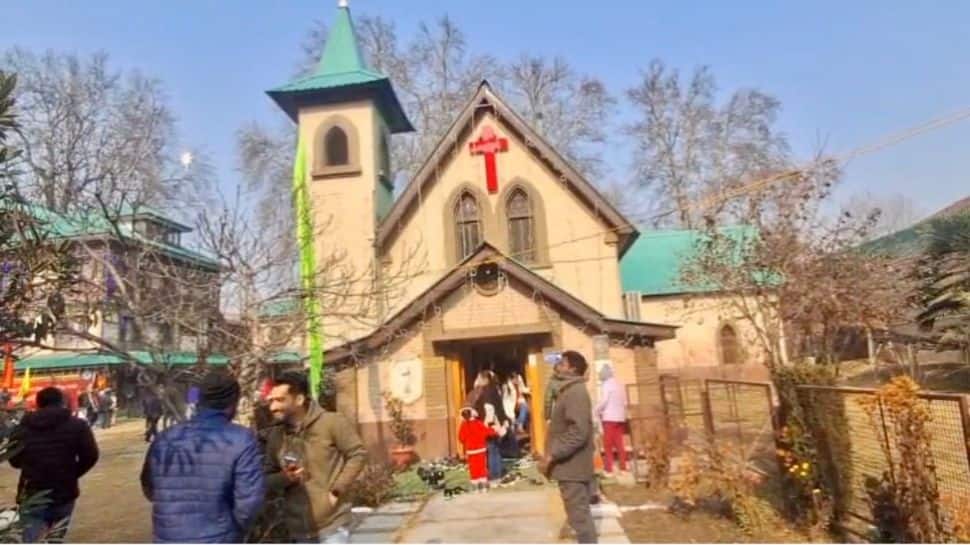 Festive Spirit, Communal Harmony Mark Christmas Celebrations Across Jammu And Kashmir | Video