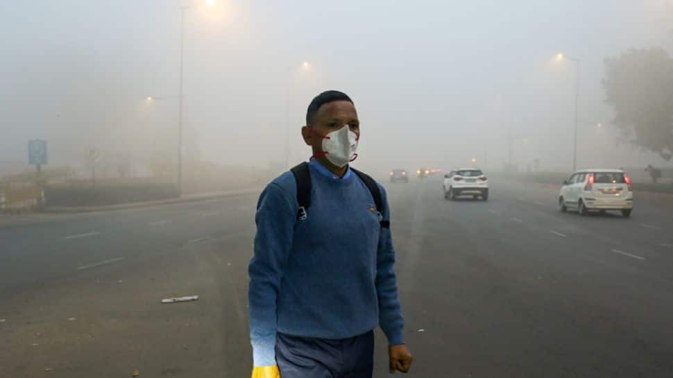 Delhi Weather Update: National Capital Shivers In Winter Chill; Fog Continues Amid `Severe` AQI, Airport Issues Advisory | Check IMD Alert