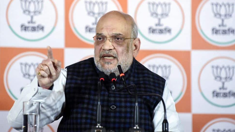 Amit Shah Sounds BJP`s 2026 Bengal Poll Bugle in High-Stakes Visit, Meets Core Team and Migrants