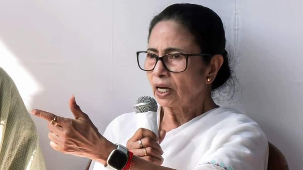 West Bengal: CM Banerjee Criticises SIR In Letter To CEC Gyanesh Kumar, Alleges `Critical Instructions Communicated Through WhatsApp`