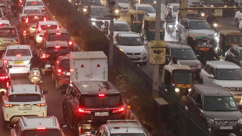 Delhi AQI Update: After Brief Improvement, City's Air Quality Slips Back To 'Very Poor'