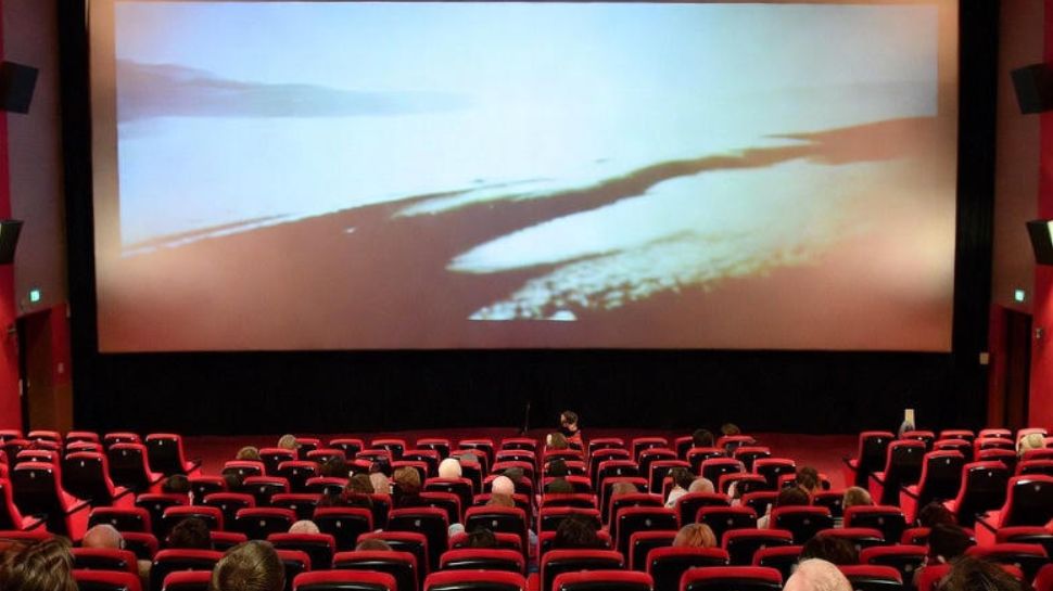 World's Highest Cinema Hall: Movie Experience Above Clouds At 11,562 ...
