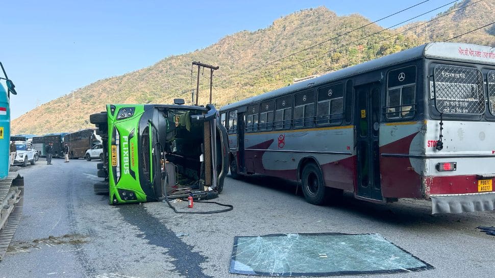 Sirmaur: 8 killed As Vehicle Plunges Into Gorge, Rescue Underway