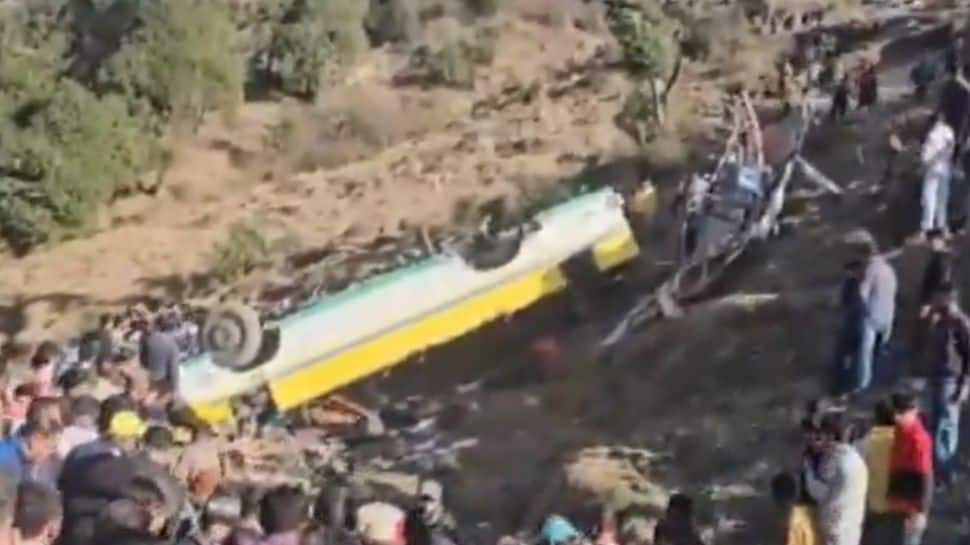 Sirmaur: 8 killed As Vehicle Plunges Into Gorge, Rescue Underway