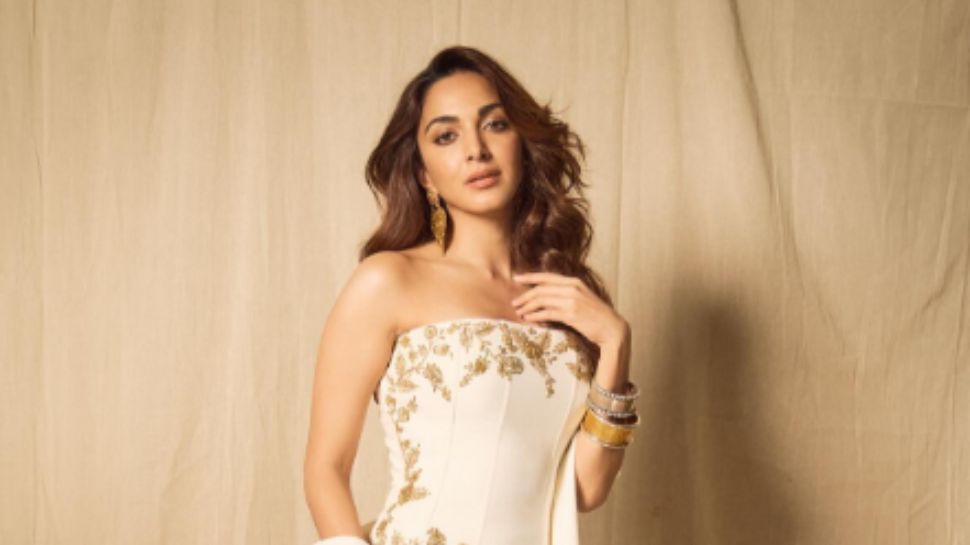 Kiara Advani (Born: Alia Advani)