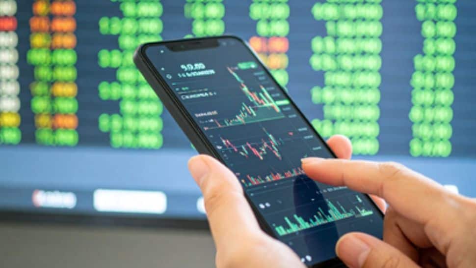 Nifty Delivers 10.5% Annual Return Despite Weak December; Metals, Autos Outperform