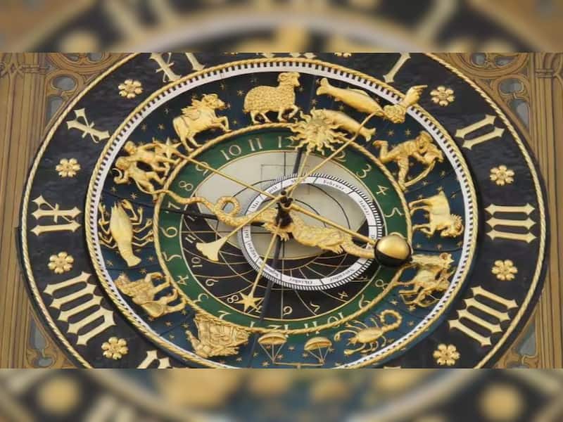 Zodiac-Wise Book Recommendations at World Book Fair