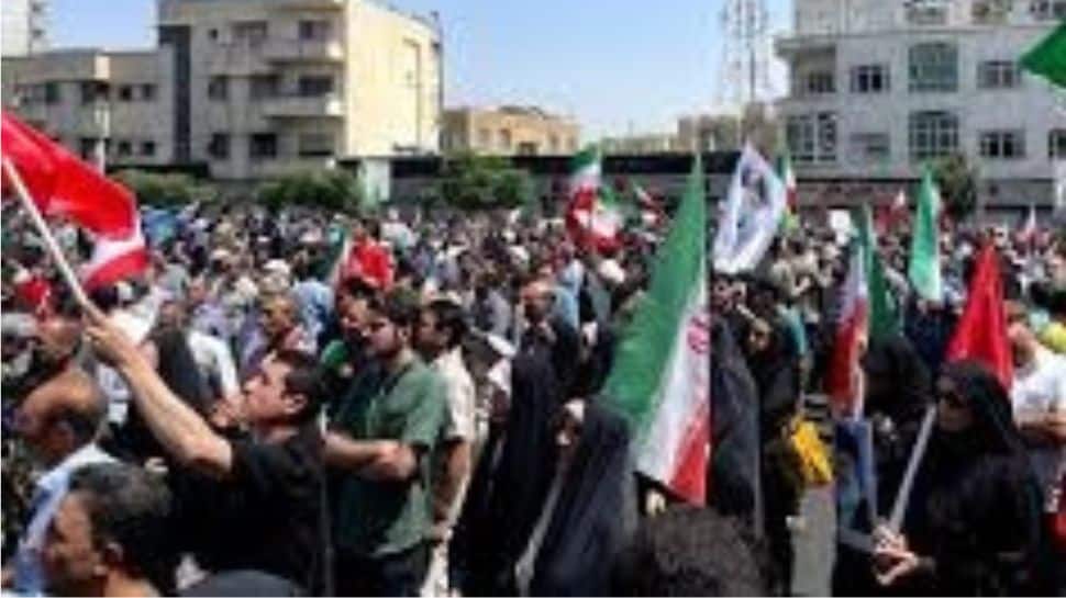 Protesters Across Europe Demonstrate Solidarity With Iranian Protests