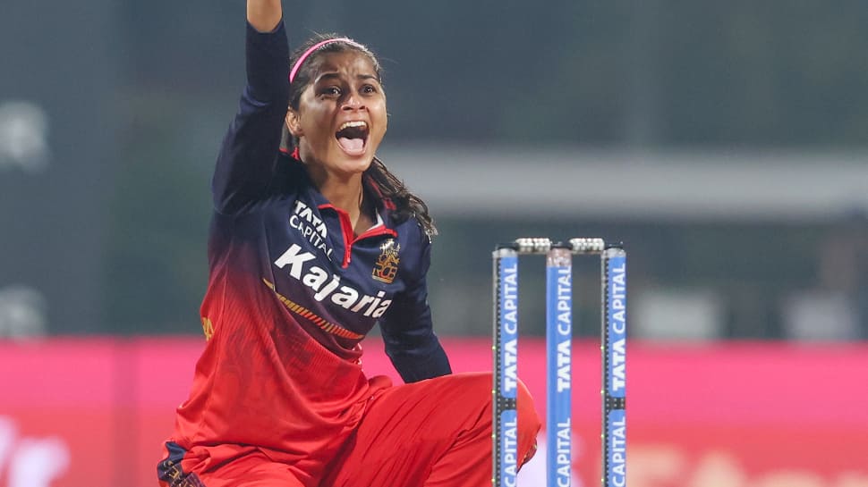WPL 2026: Shreyanka Patil Claims Five-For As RCB Beat Gujarat Giants By 32 Runs, Become Table Toppers