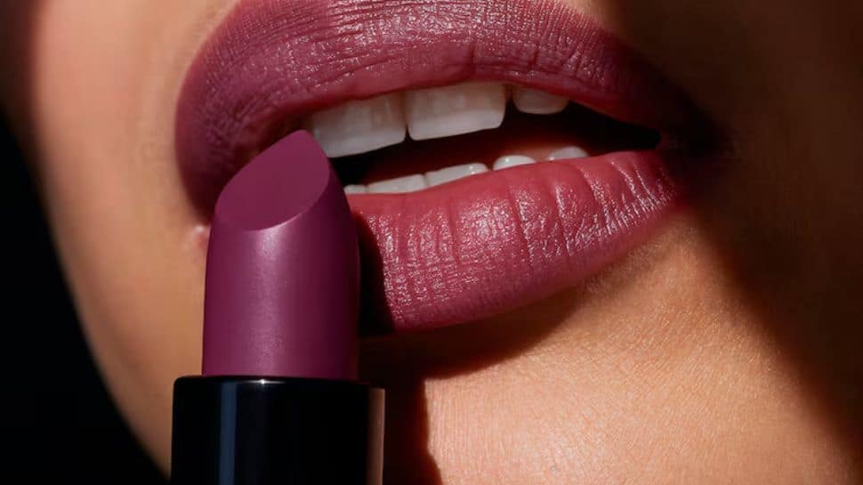 Here's A Perfect Day And Night Lipstick Shades Guide