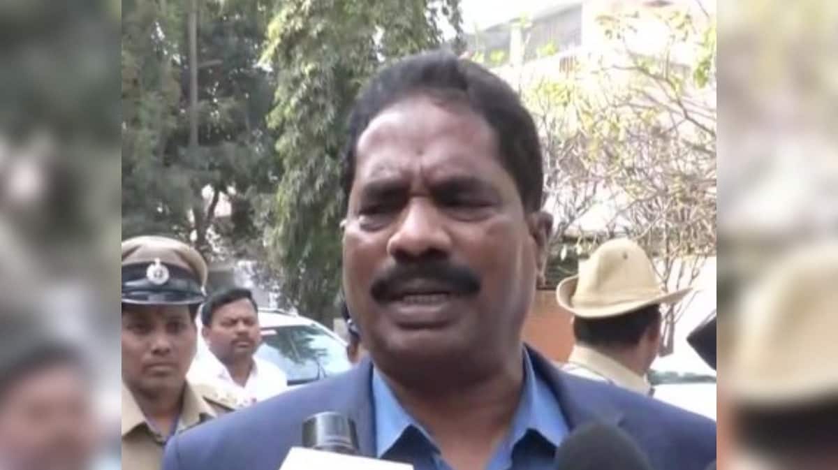 DGP-Level Karnataka Cop Allegedly Caught In Intimate Act In Viral Video: Siddaramaiah Assures Disciplinary Action If Necessary