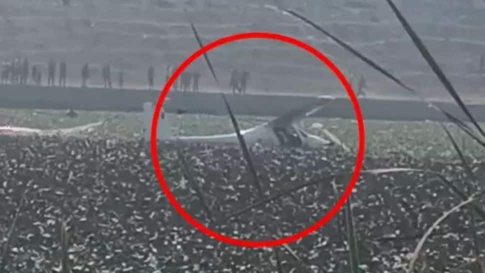 BREAKING | Prayagraj Aircraft Crash: Trainee Plane Crashes Into Pond Near KP College; All Occupants Safe | VIDEO