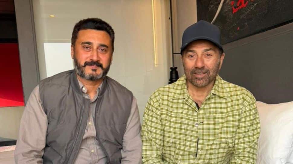 Sunny Deol meets family of PVC Nirmal Jit Singh Sekhon, pays respect — Pics