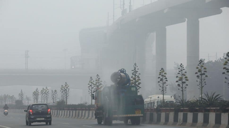 Delhi sees marginal AQI improvement to 273, remains in `poor` category