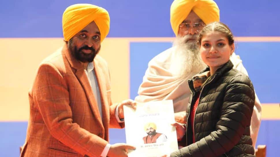 Under Bhagwant Mann Govt’s ‘Mission Rozgar’, 63,943 govt jobs provided without bribery or favoritism