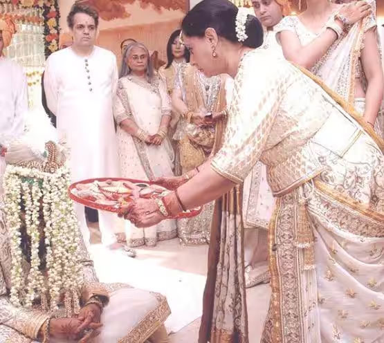 Jaya Bachchan at Abhishek Bachchan's wedding