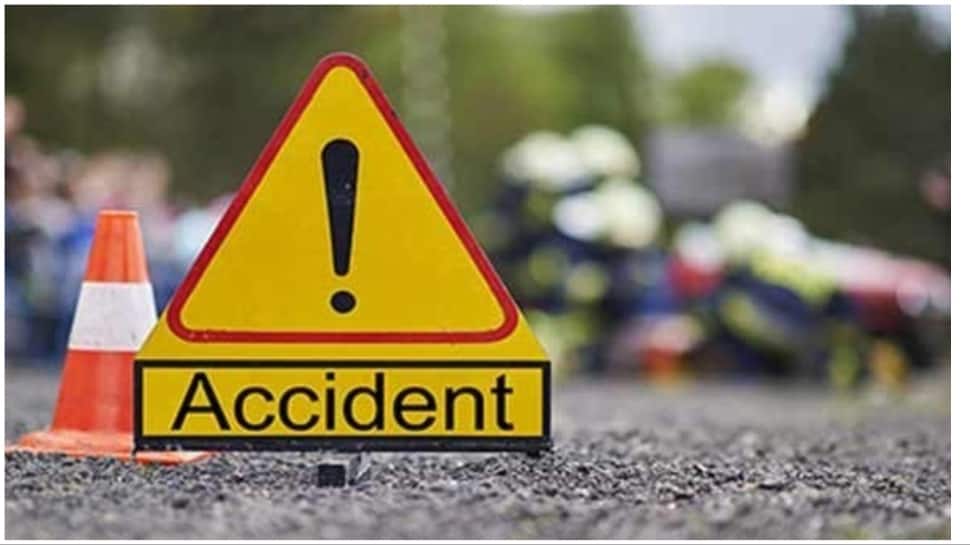 6 killed as speeding truck runs over bus passengers on Yamuna Expressway in Mathura