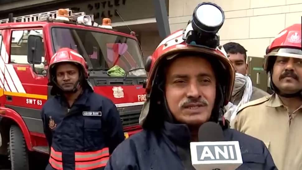 Fire breaks out at Pacific Mall in Jasola during repair work