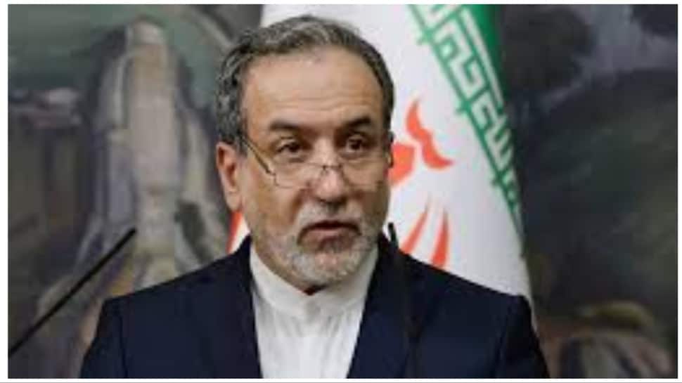 'If America attacks, we'll target its military bases in the Gulf': Iranian FM warns US amid rising tensions