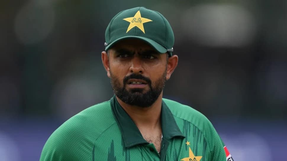 Babar Azam under spotlight at T20 WC 2026: Ponting, Shastri give bold take on Pakistan batter's performance - 'At that stage of your career, there's baggage...'