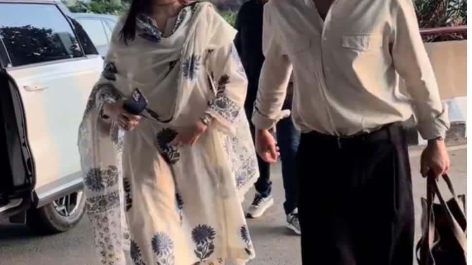 Virat Kohli and Anushka Sharma twin in white as they jet off together from Mumbai airport - SEE PIC