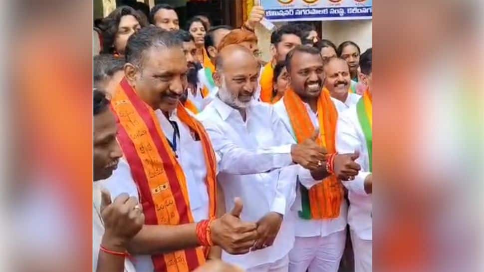 BJP secures Karimnagar Mayoral seat as Kolagani Srinivas takes charge