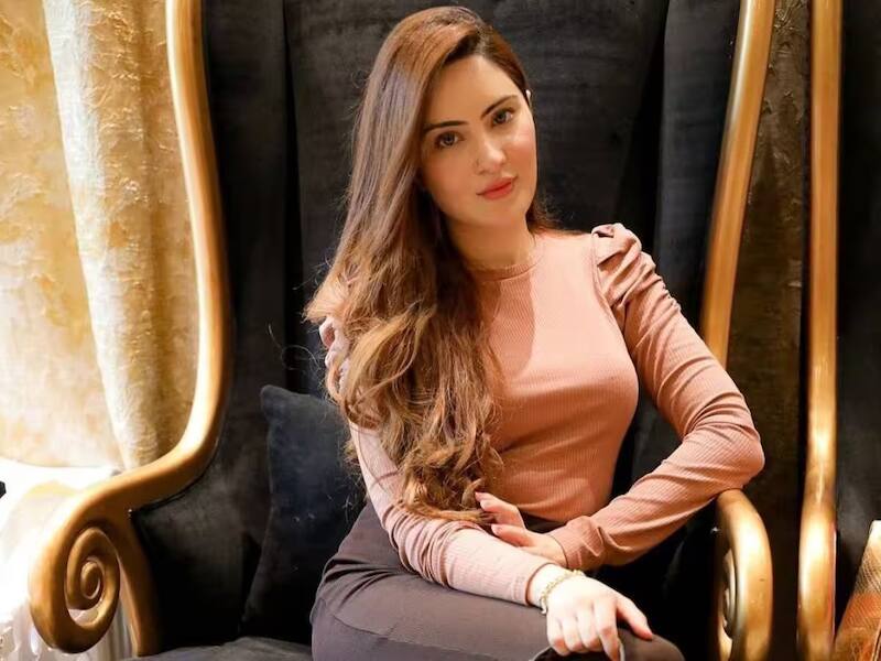 Who is Imad Wasim’s second wife? Nyla Raja’s career, contoversy ...