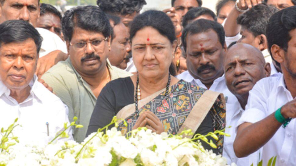 Sasikala to unveil new party name, confirms plan to contest TN polls