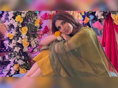 princess polly baby blue dress Top Pakistani Actresses In Beautiful Black Dresses main image 0