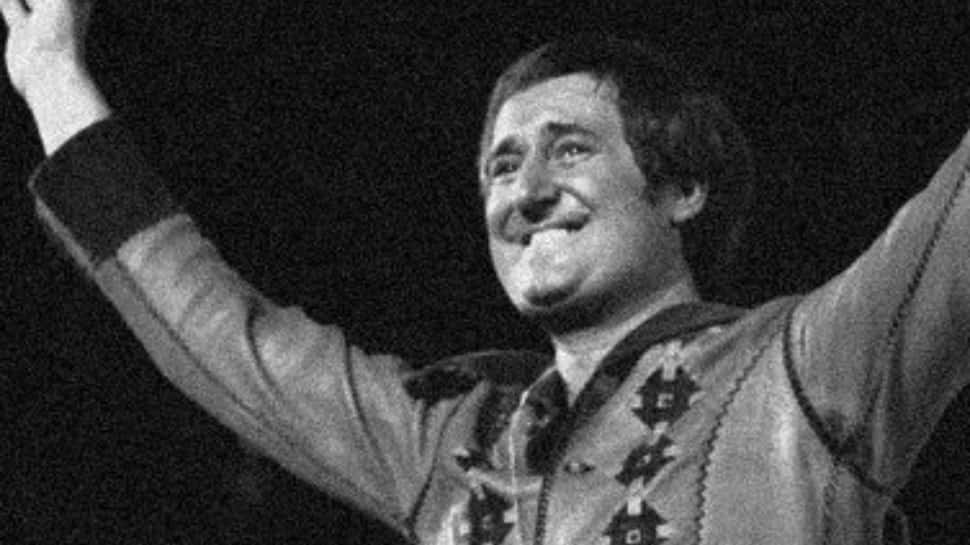 Legendary singer-songwriter Neil Sedaka passes away at 86