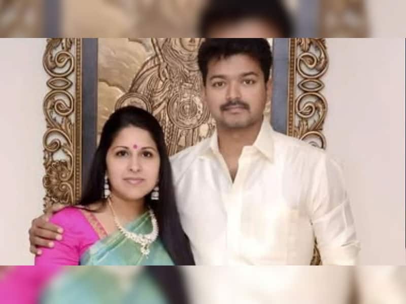 Thalapathy Vijay divorce
